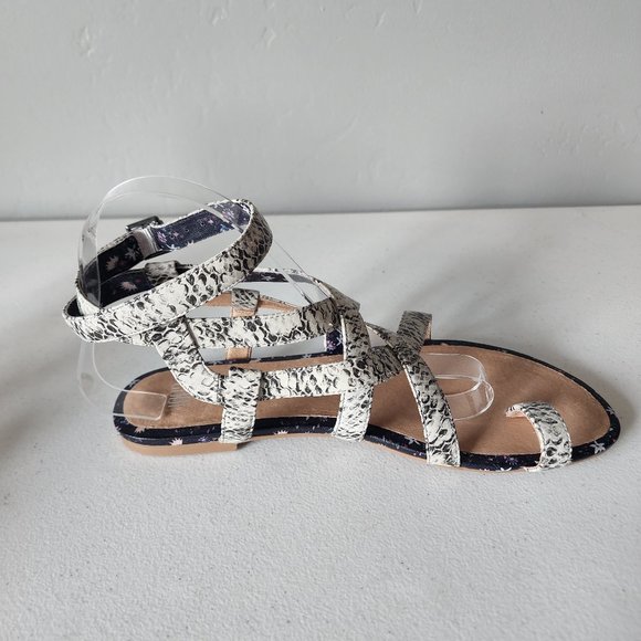 Cabi Sandals "NEW" - Picture 14 of 15